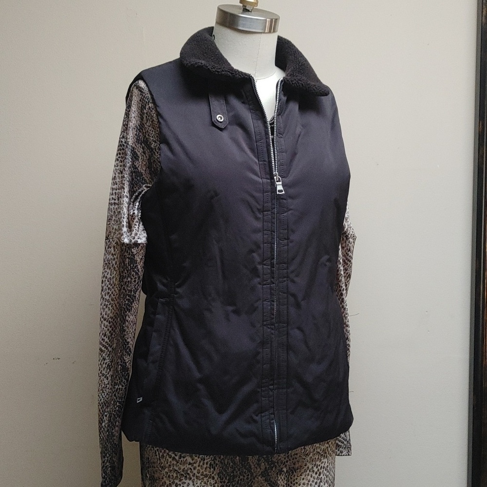 Banana Republic Black Quilted Vest Fleece Collar Poly Filled Size M